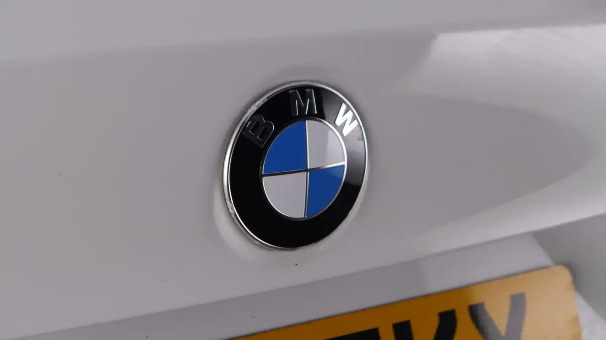 2020-bmw-x1-15-sdrive18i-m-sport-dct-big-20