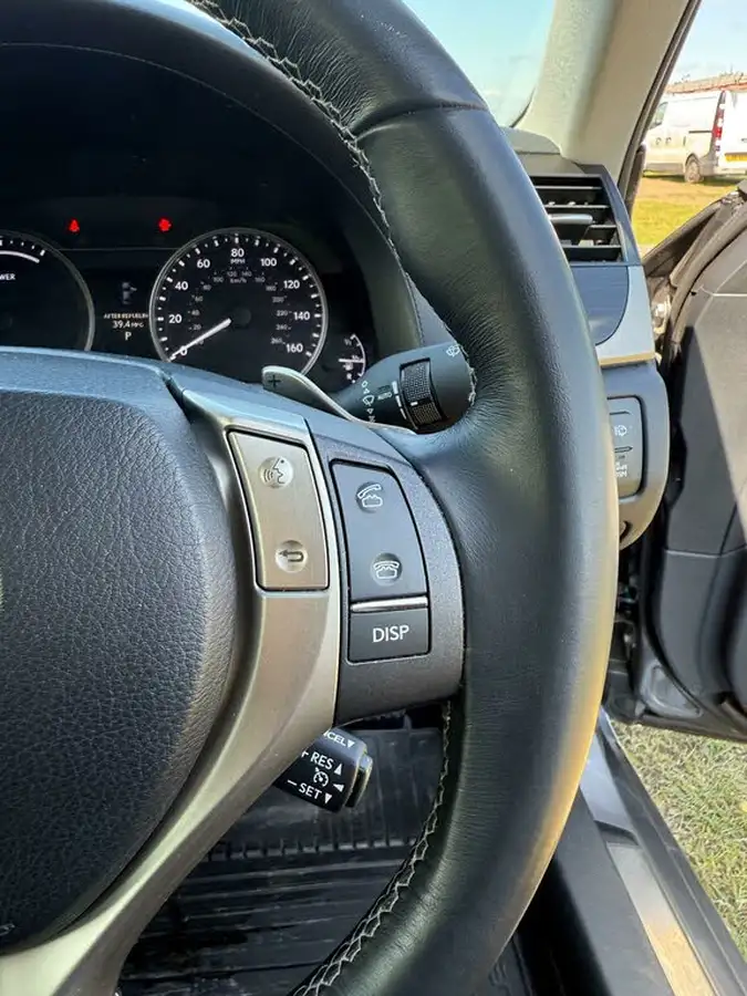 2015-lexus-gs-300h-25-luxury-big-14