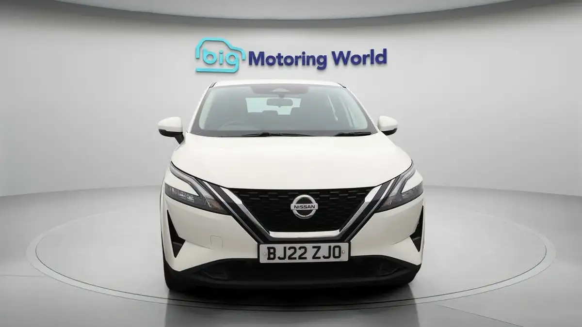 2022-nissan-qashqai-13-dig-t-acenta-premium-140ps-big-2