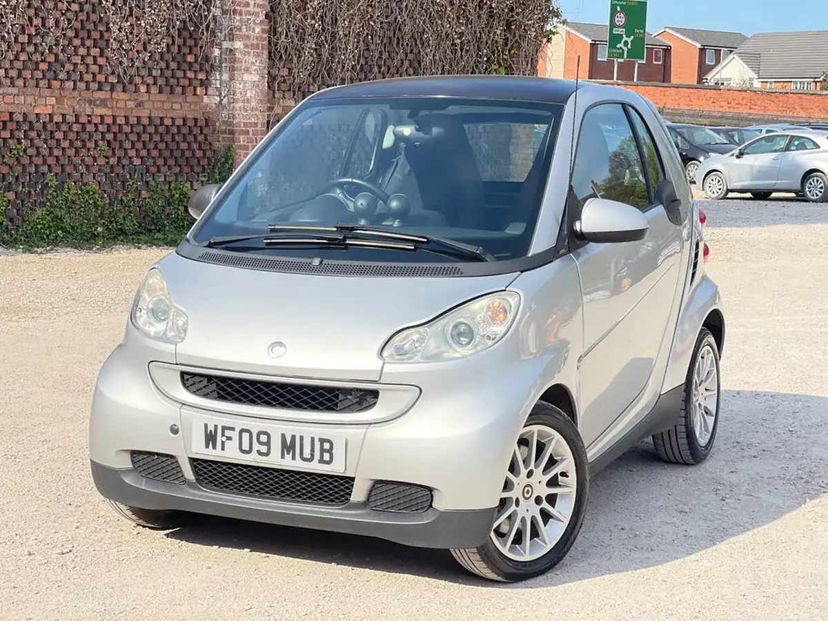 2009-smart-fortwo-10-passion-71bhp-coupe-big-7