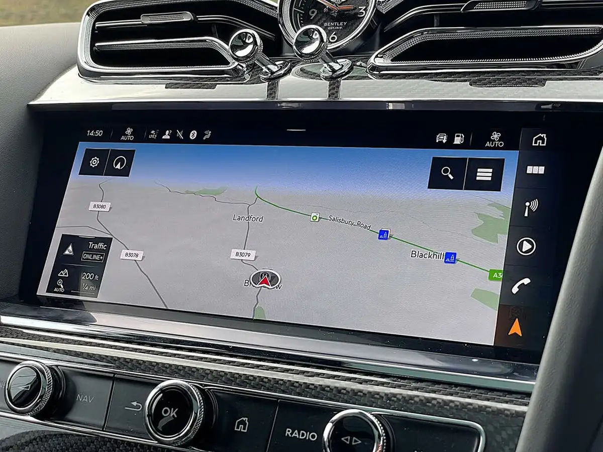 2024-bentley-bentayga-40-v8-s-big-41