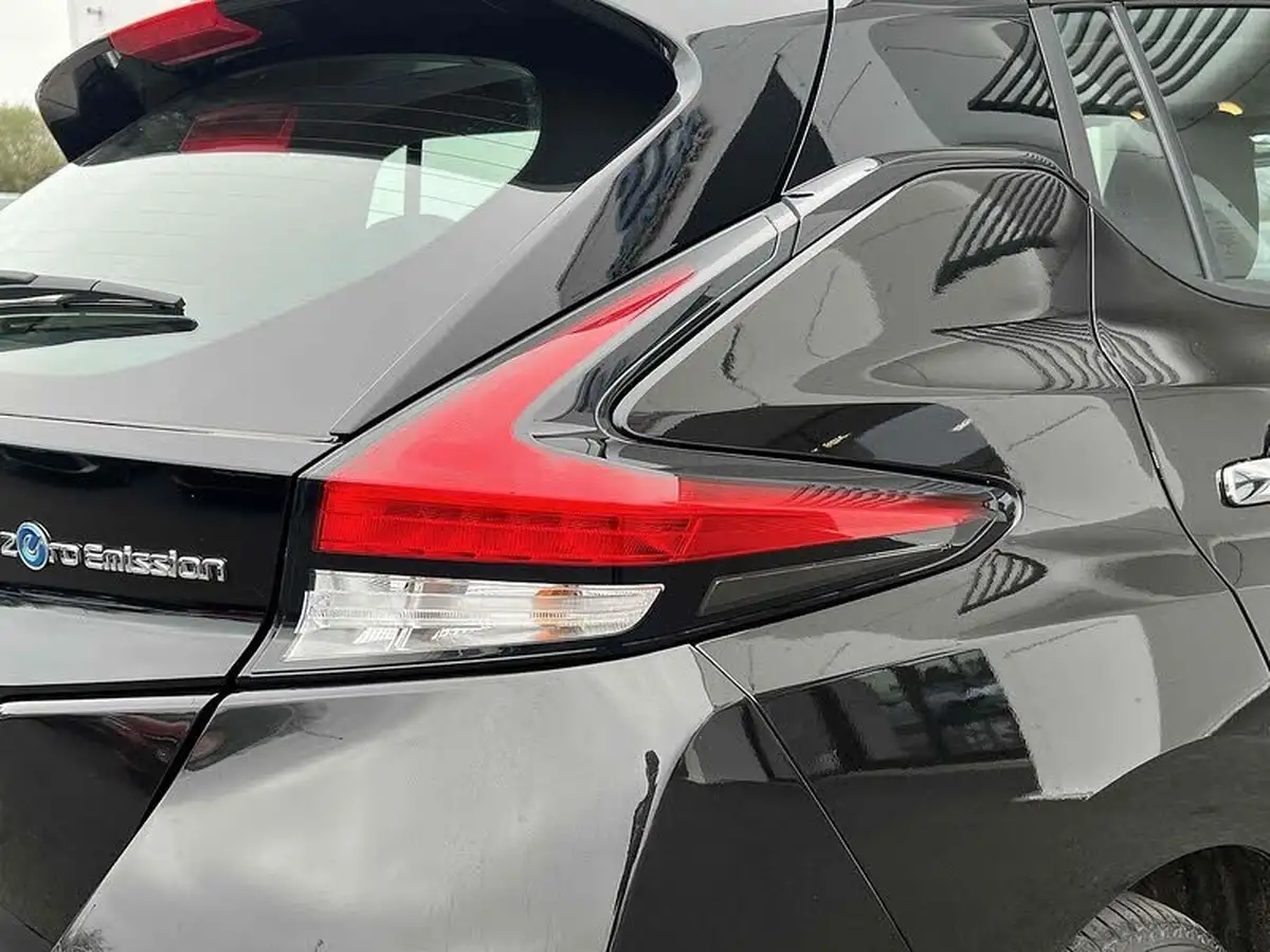 2022-nissan-leaf-e-acenta-big-9