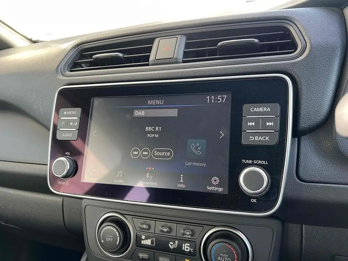 2022-nissan-leaf-e-acenta-big-31