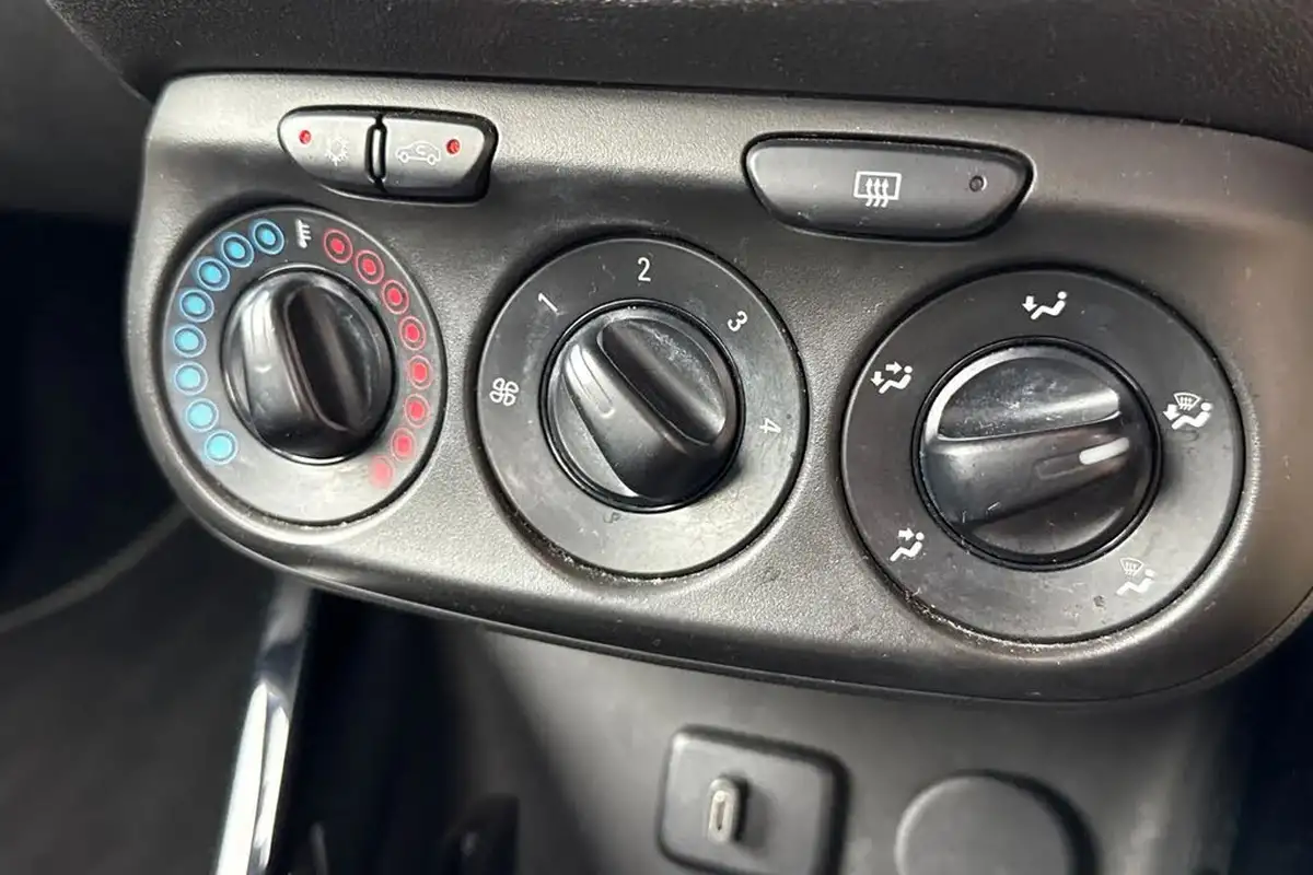 2019-vauxhall-adam-12i-energised-big-21