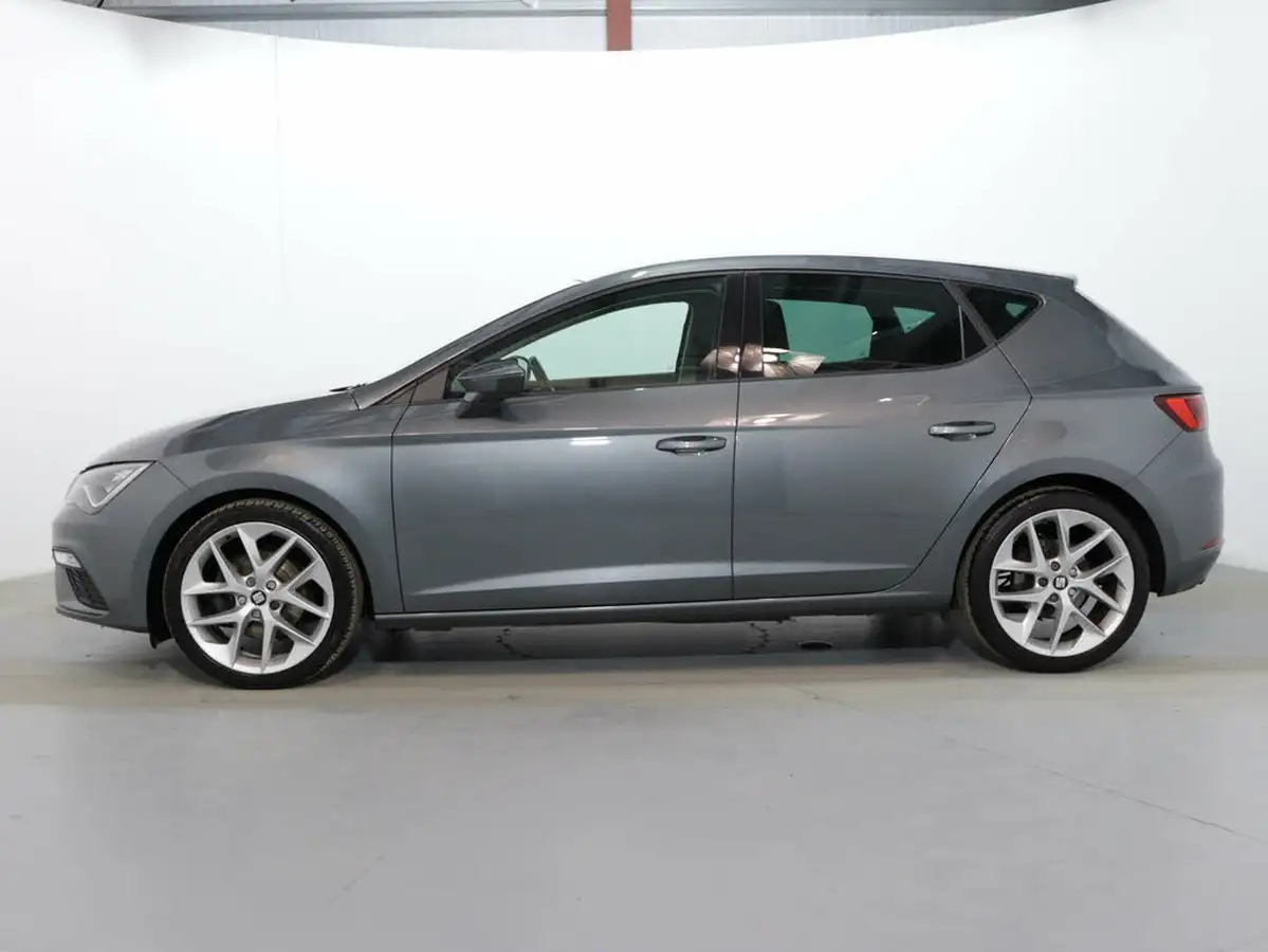 2017-seat-leon-14-tsi-fr-technology-hatchback-5d-big-3