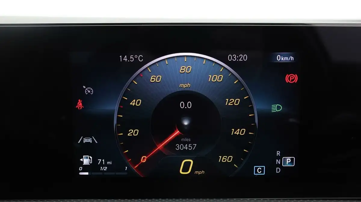 2022-mercedes-benz-a-class-13-a180-amg-line-executive-edition-hatchback-5d-7g-dct-big-9