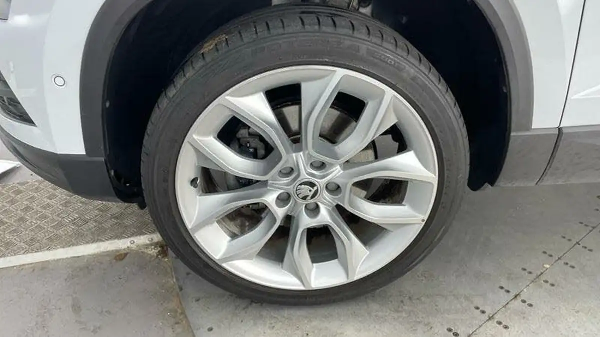 2018-skoda-karoq-15-tsi-edition-ss-dsg-big-35