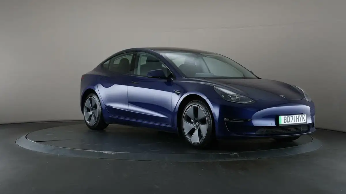 2021-tesla-model-3-e-long-range-awd-big-46