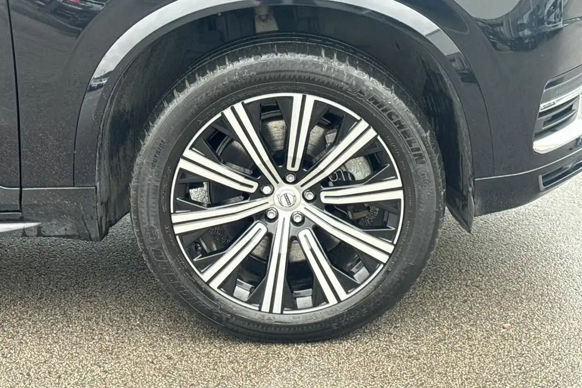 2022-volvo-xc90-20-t8-inscription-455bhp-big-4