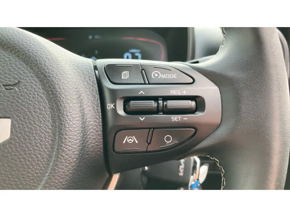 2024-kia-picanto-10-2-big-31