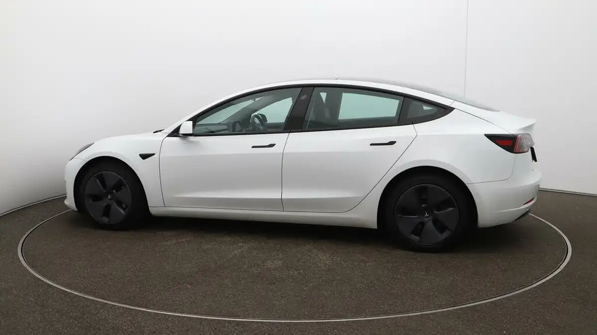 2021-tesla-model-3-e-long-range-awd-big-49