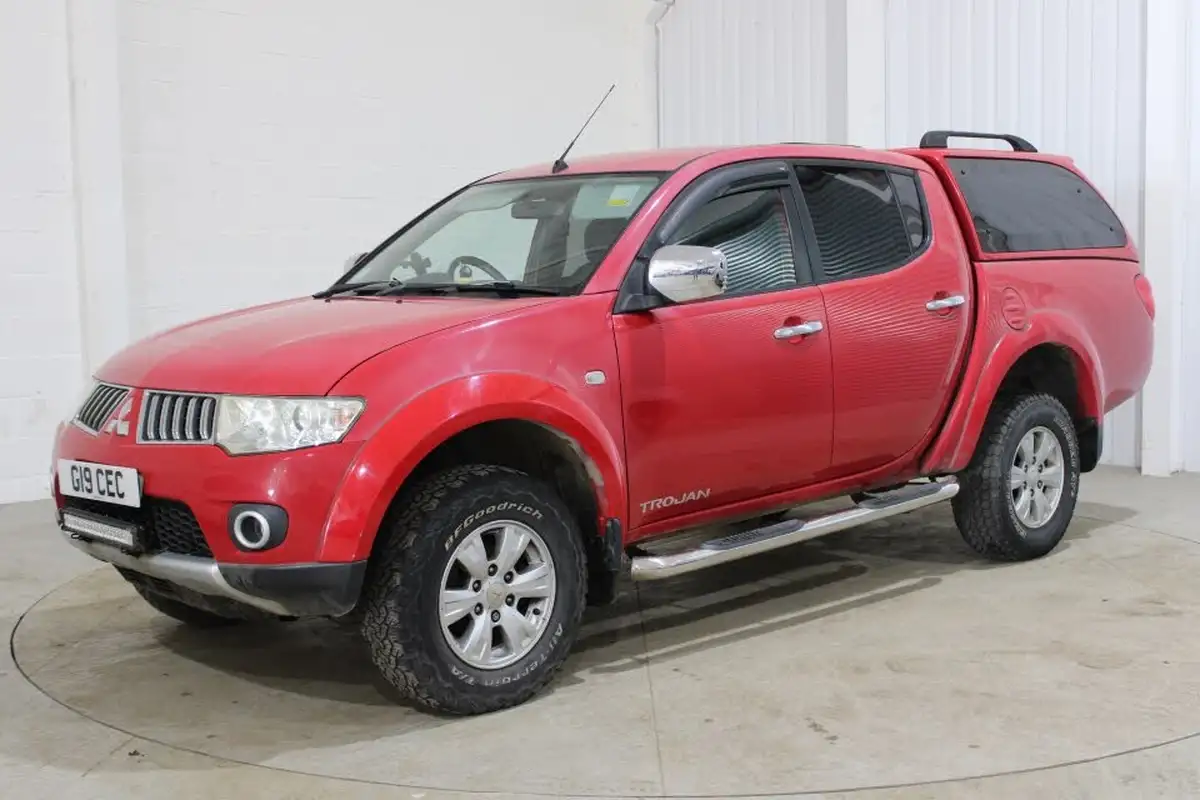 2011-mitsubishi-l200-25td-trojan-big-8