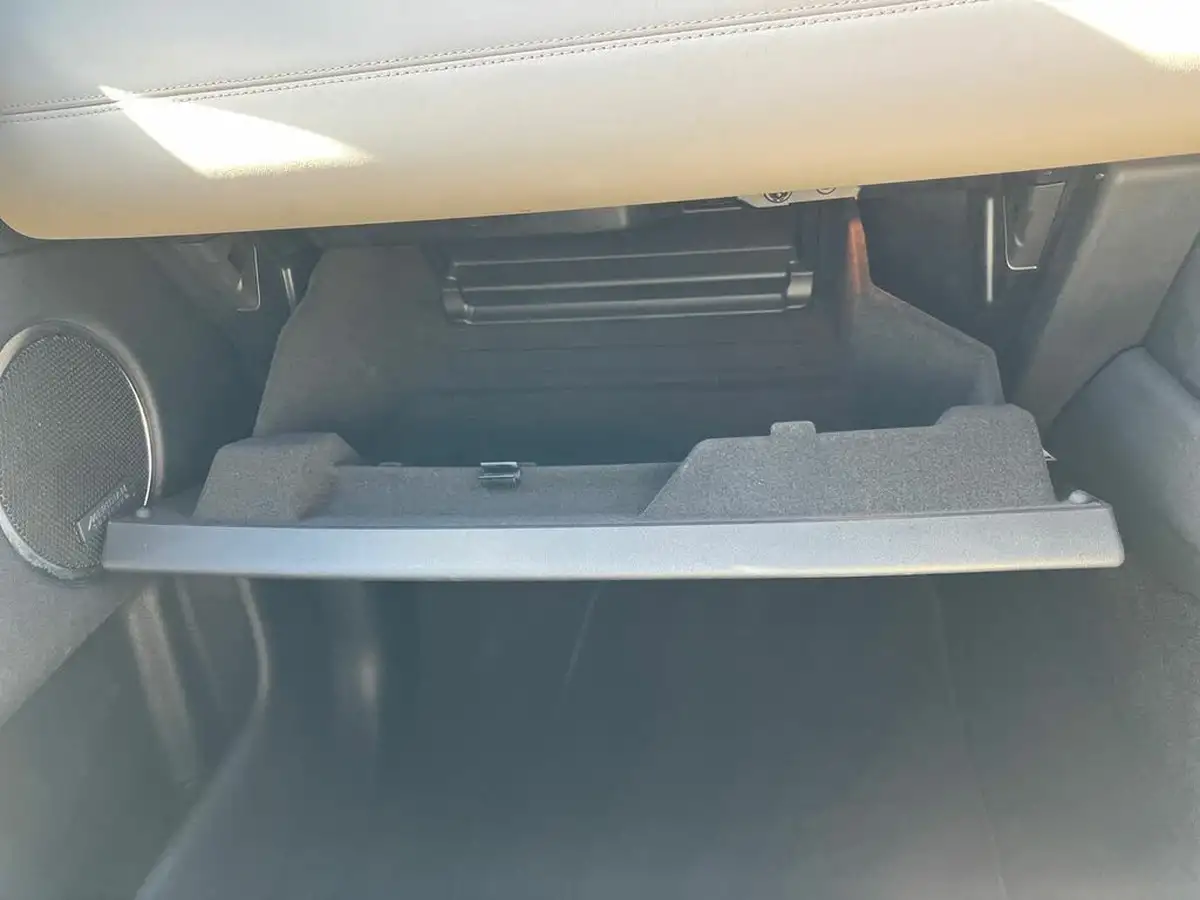 2023-land-rover-discovery-sport-20-d200-r-dynamic-hse-big-55