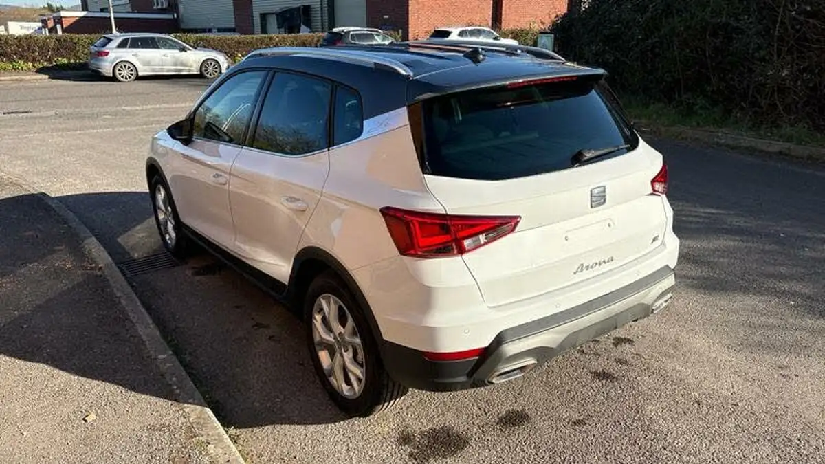 2025-seat-arona-10-tsi-fr-dsg-big-12