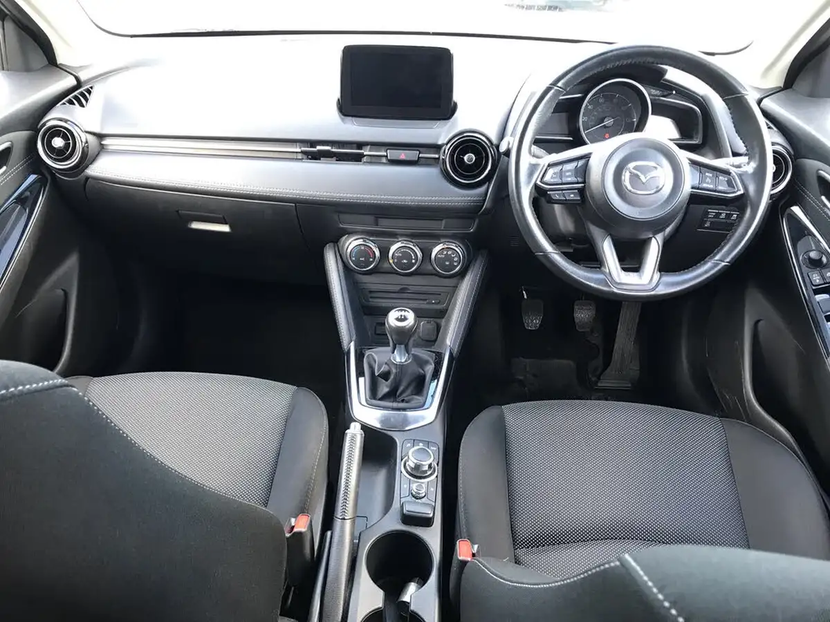 2019-mazda-mazda2-15-sport-nav-big-3