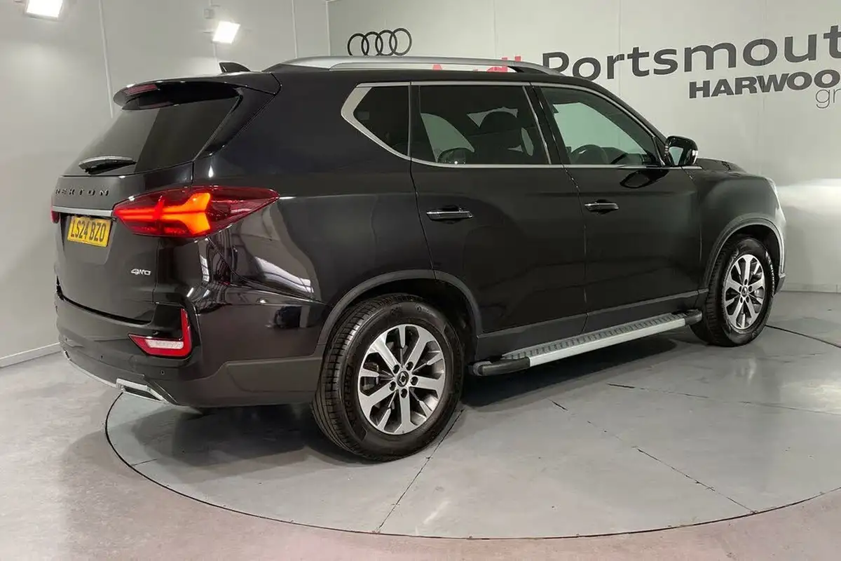2024-kgm-ssangyong-rexton-22td-k30-big-6