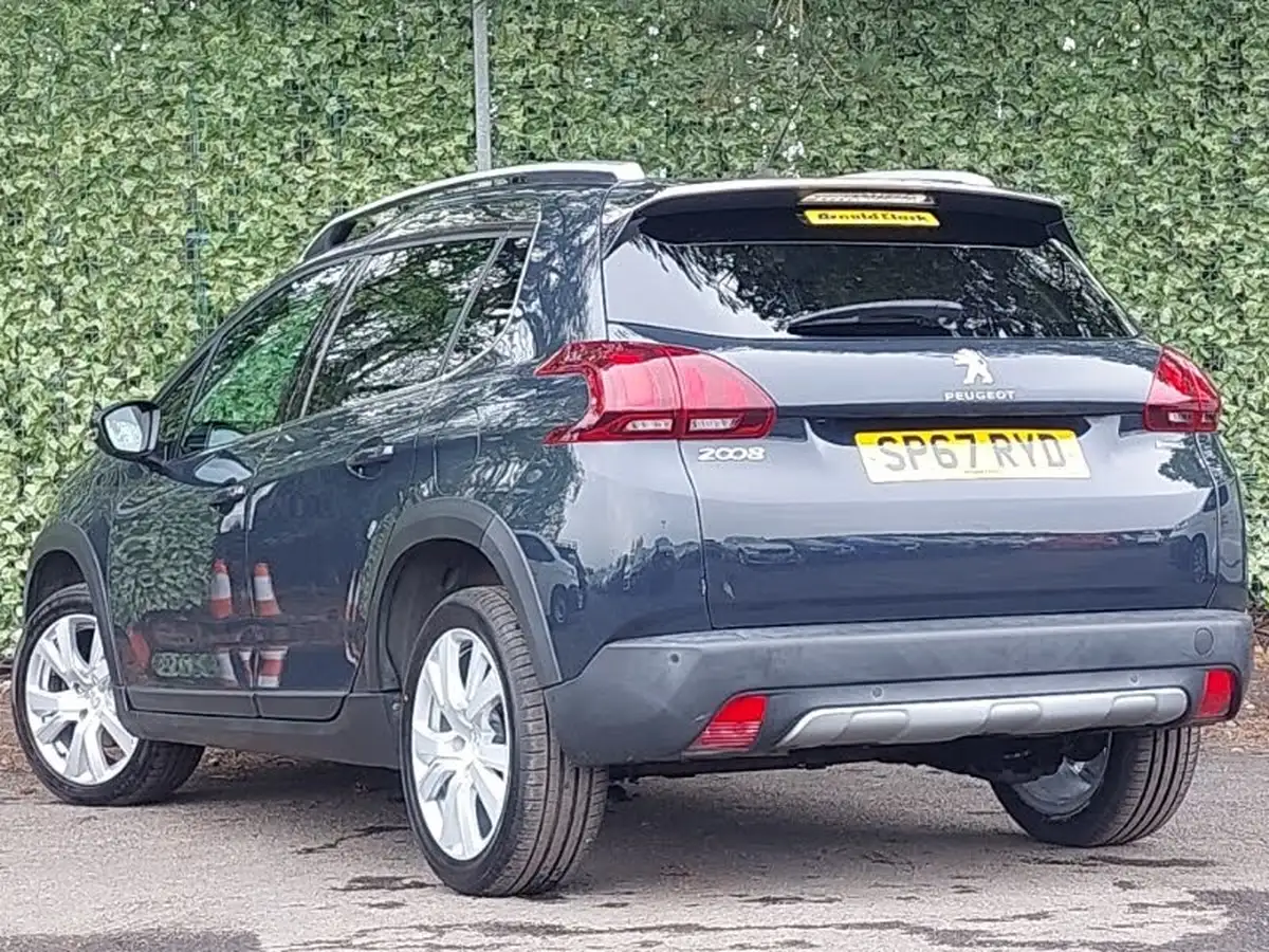 2017-peugeot-2008-suv-12-puretech-allure-110bhp-ss-big-1