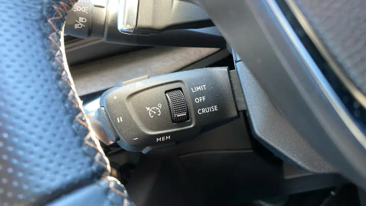 2022-peugeot-3008-suv-15-bluehdi-gt-premium-big-46