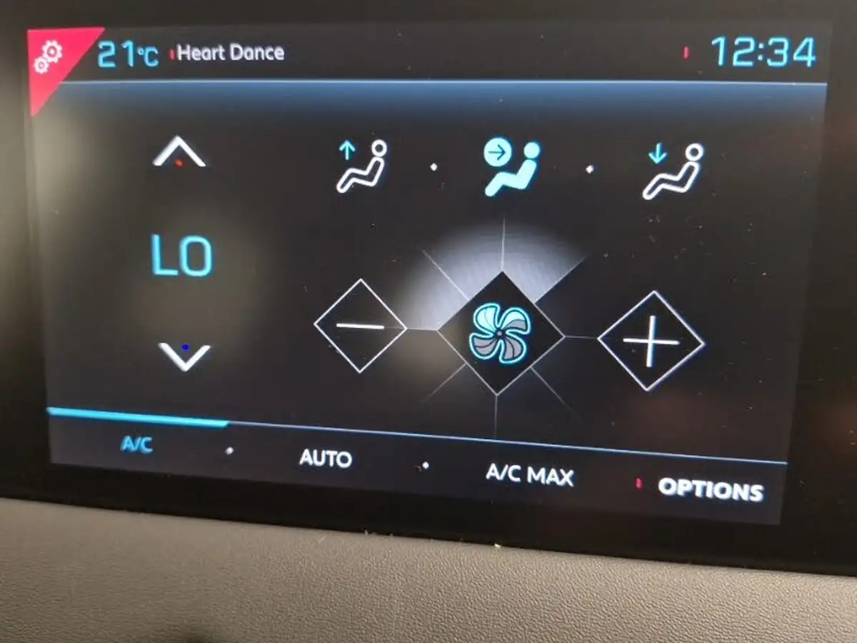 2022-ds-ds-3-crossback-e-tense-bastille-big-12
