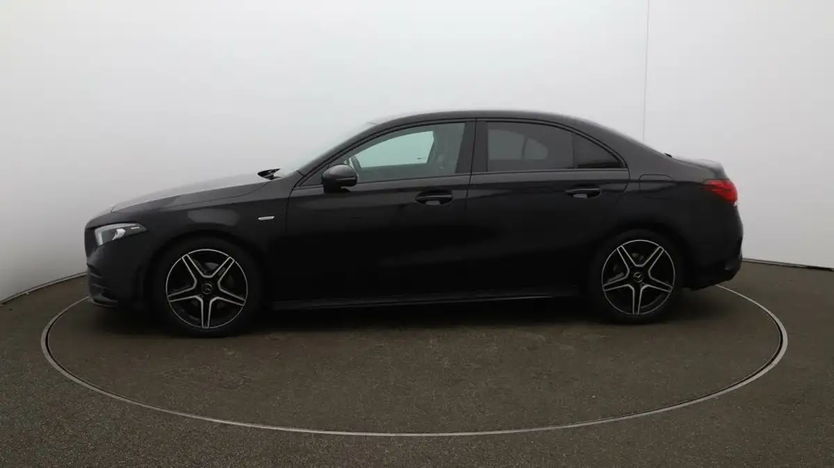 2021-mercedes-benz-a-class-13-a200-amg-line-executive-edition-saloon-4d-big-4