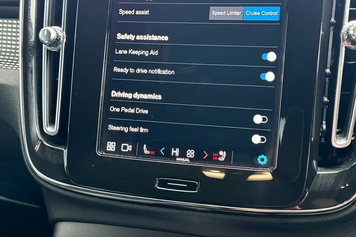 2022-volvo-xc40-e-recharge-plus-228bhp-big-26