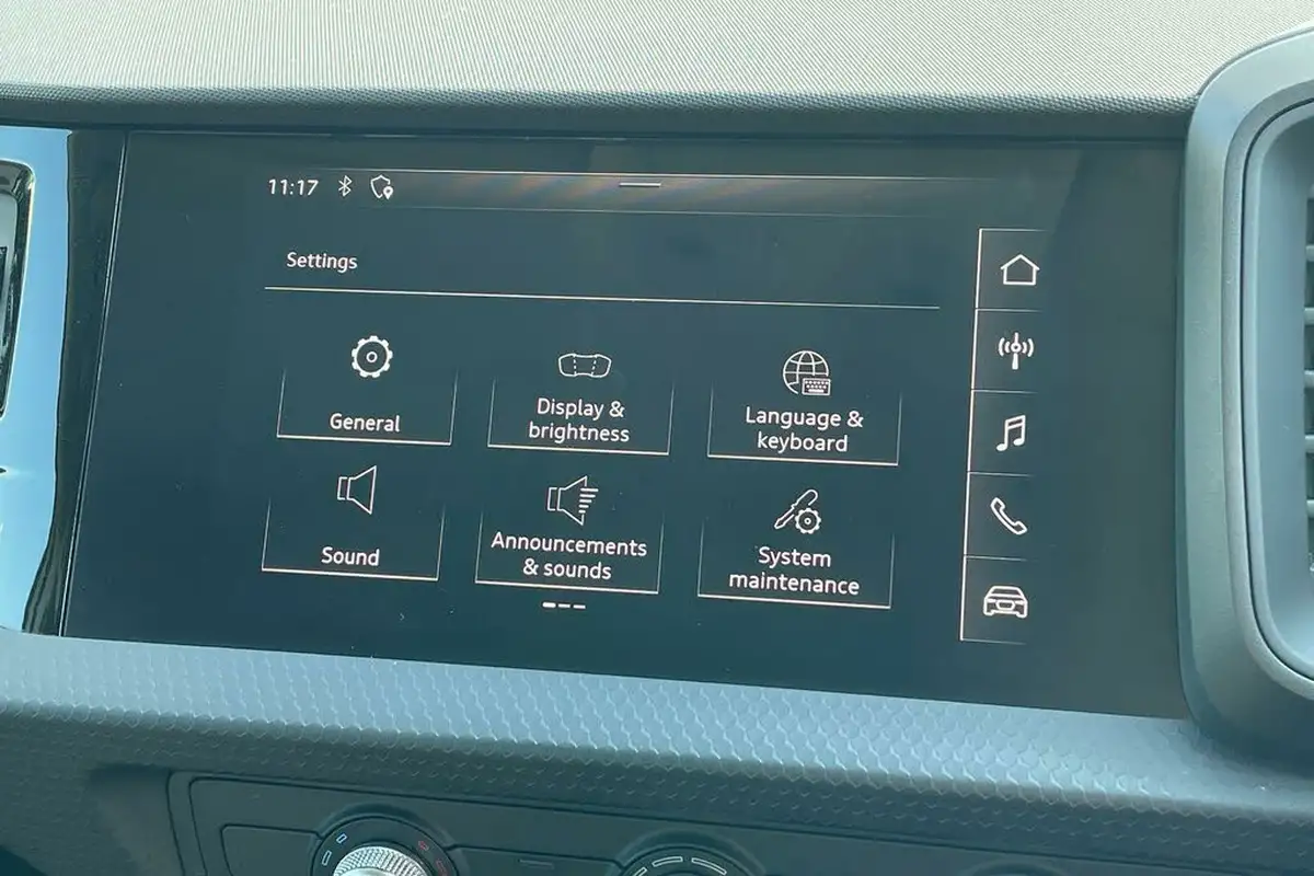2020-audi-a1-10-25-tfsi-technik-big-36