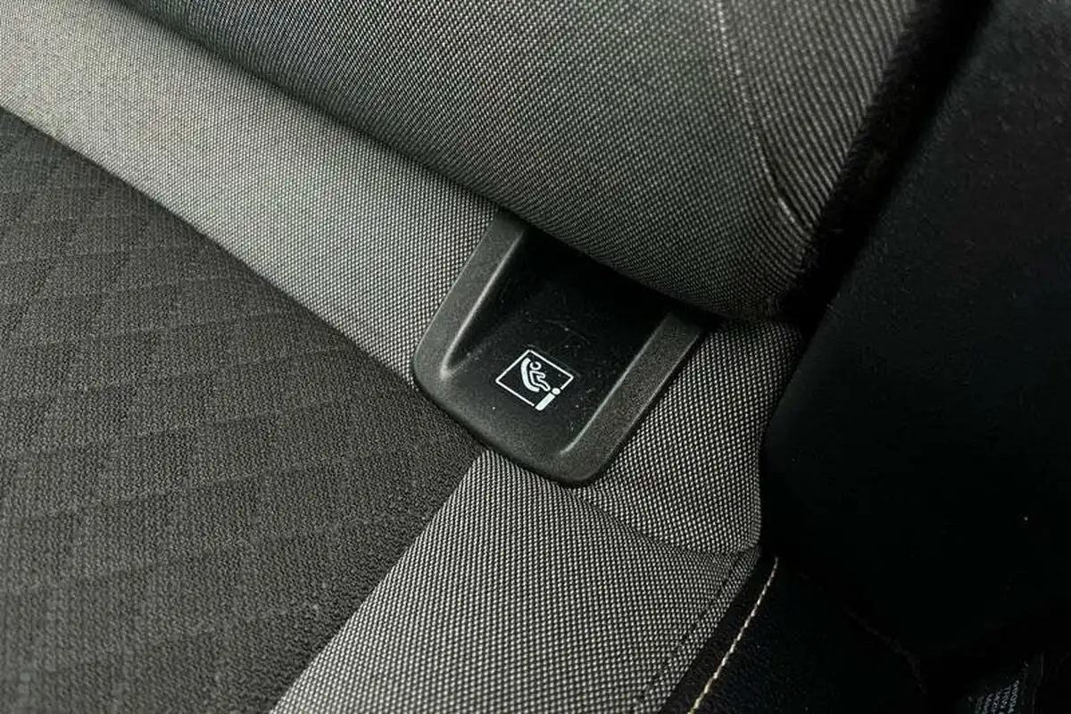 2019-vauxhall-grandland-x-12-sport-nav-auto-big-32