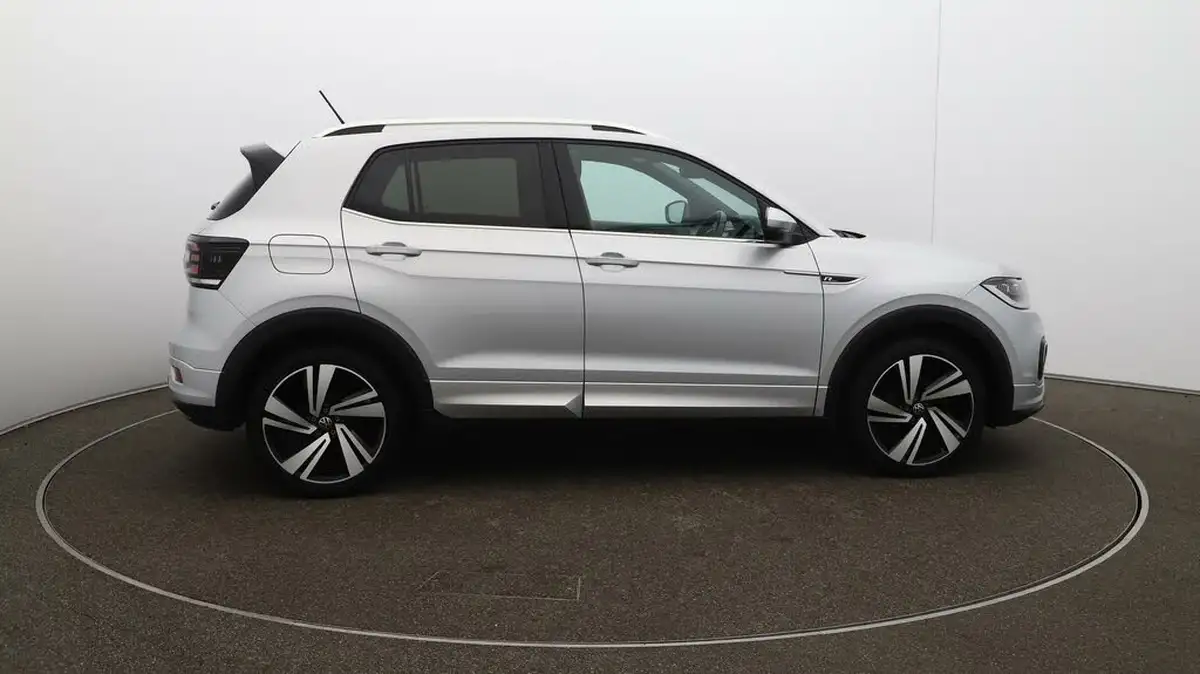 2021-volkswagen-t-cross-15-tsi-r-line-big-43