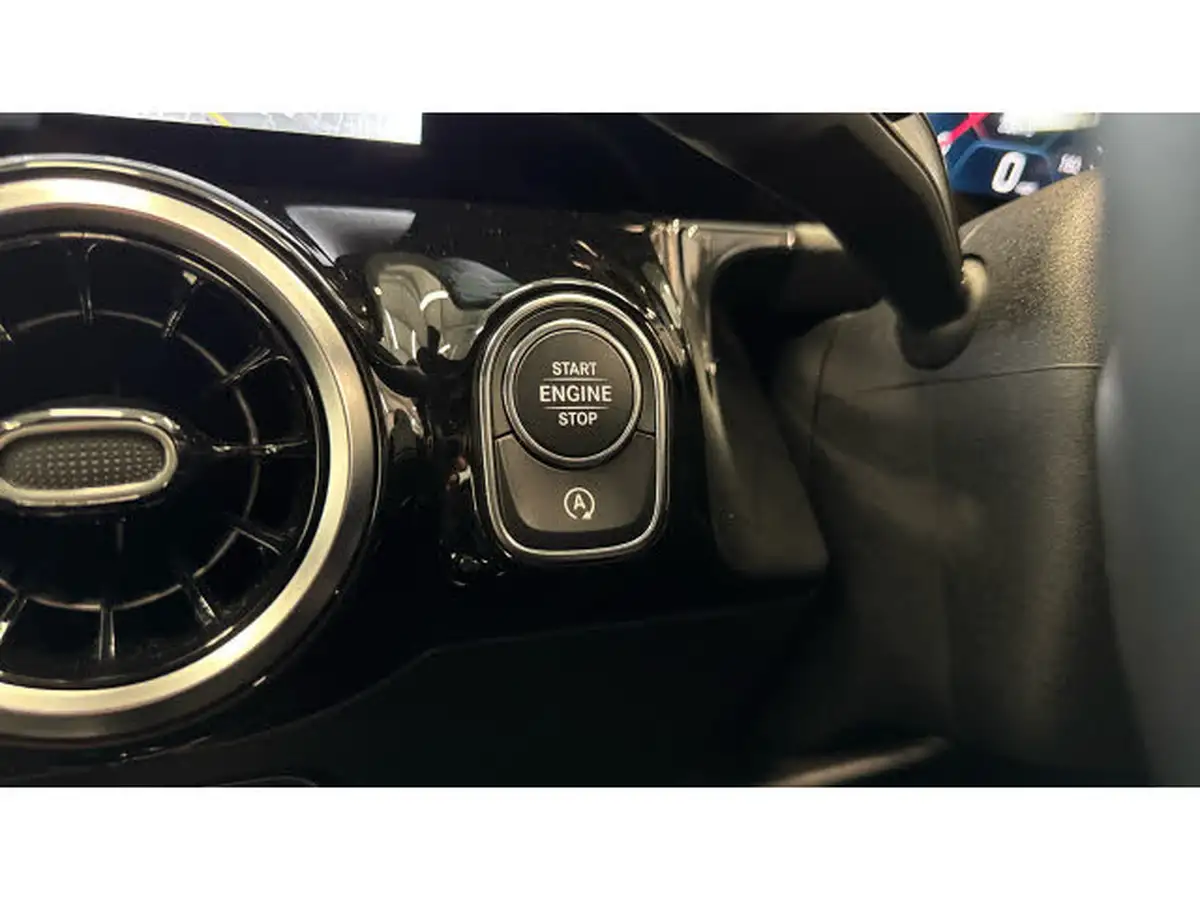 2023-mercedes-benz-gla-class-13-gla-200-sport-executive-station-wagon-big-29