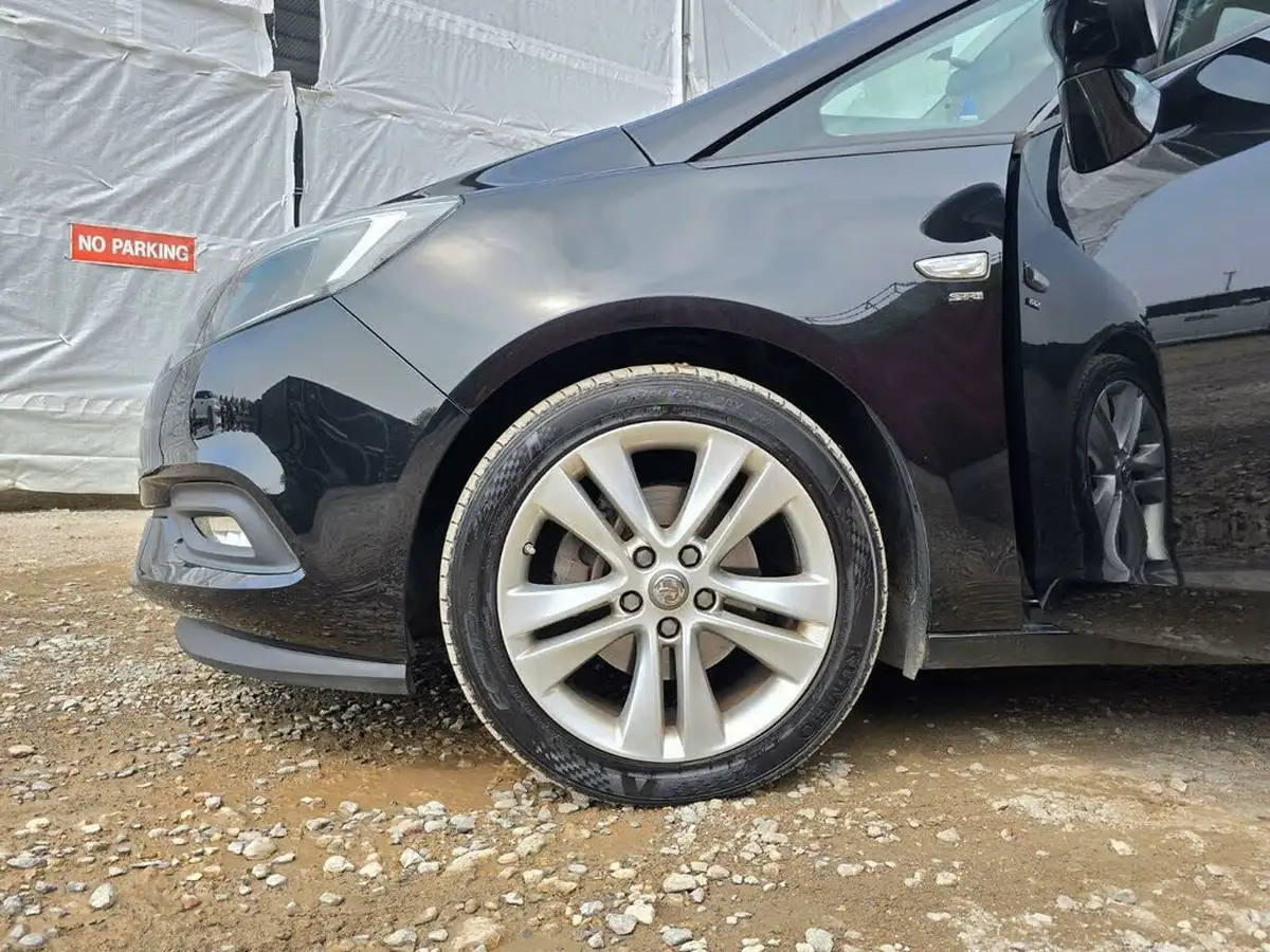 2017-vauxhall-zafira-tourer-14i-16v-turbo-sri-nav-leather-pk-auto-big-33