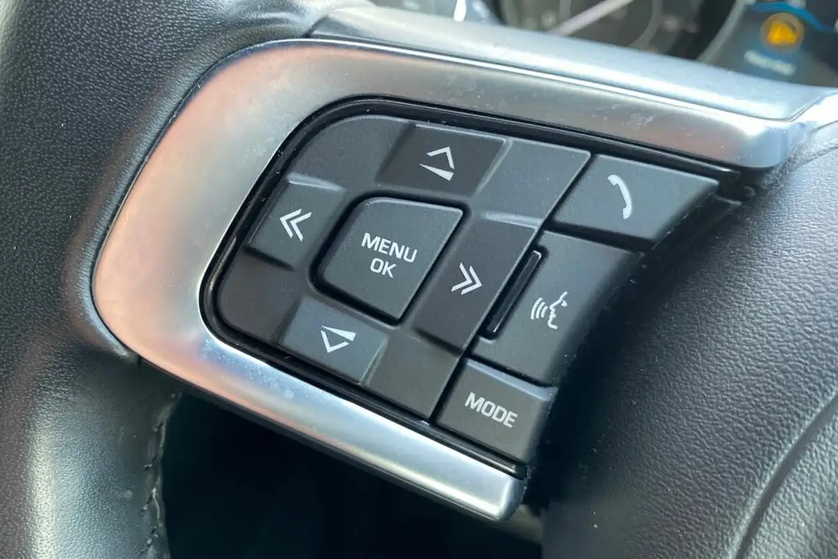 2019-jaguar-e-pace-20-i4d-r-dynamic-se-150ps-awd-auto-big-31
