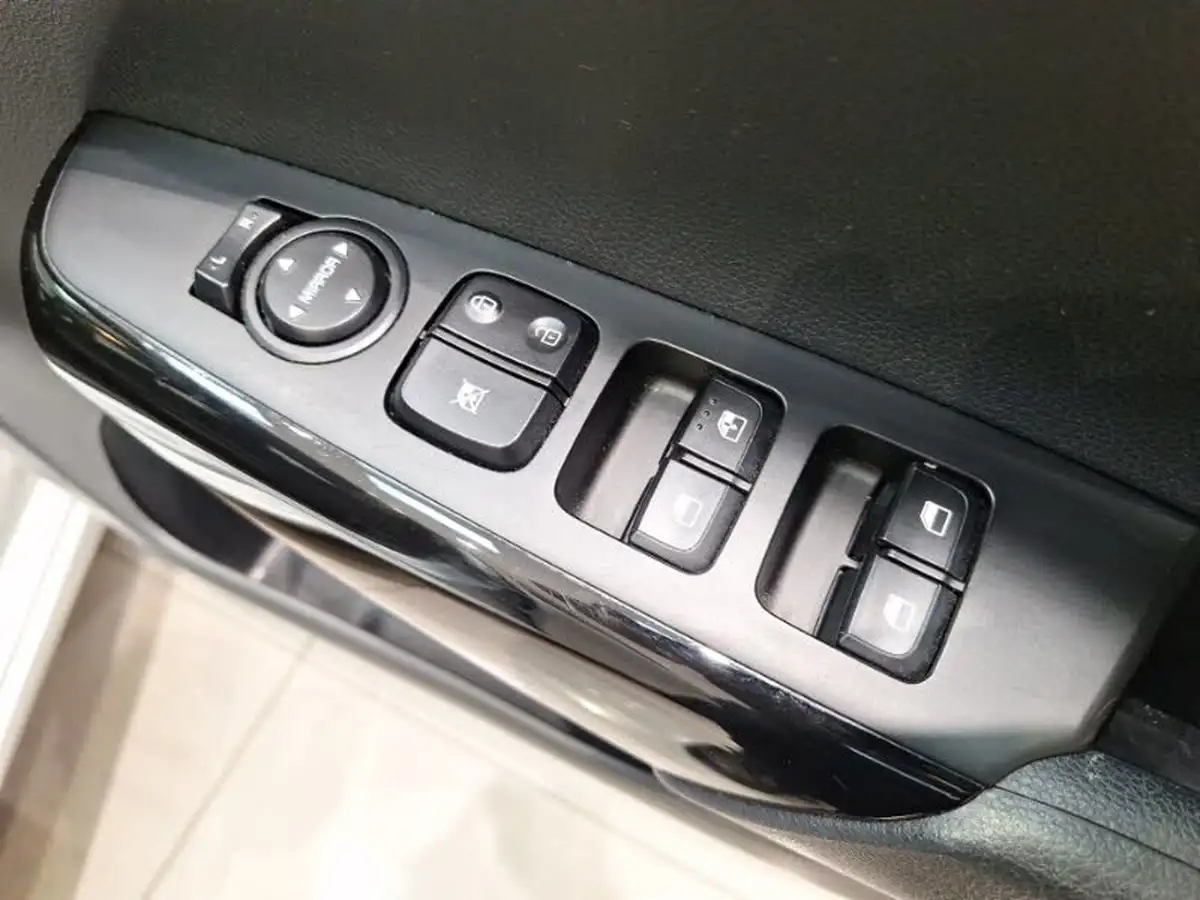 2022-kia-picanto-10-2-auto-seq-big-15