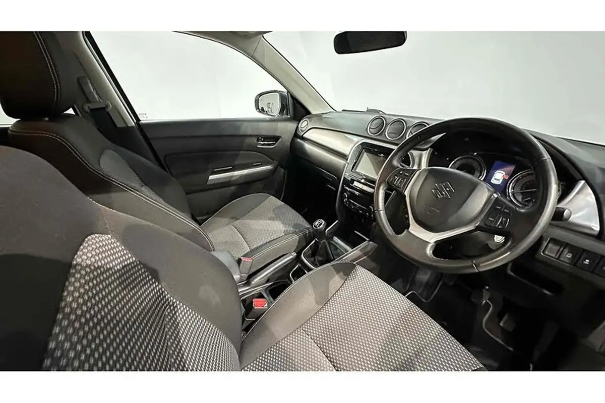 2018-suzuki-vitara-10-boosterjet-sz-t-big-23