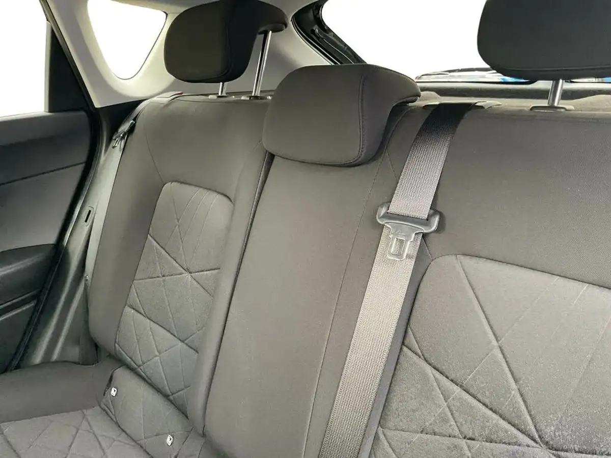 2023-hyundai-bayon-10-t-gdi-premium-100ps-dct-big-8