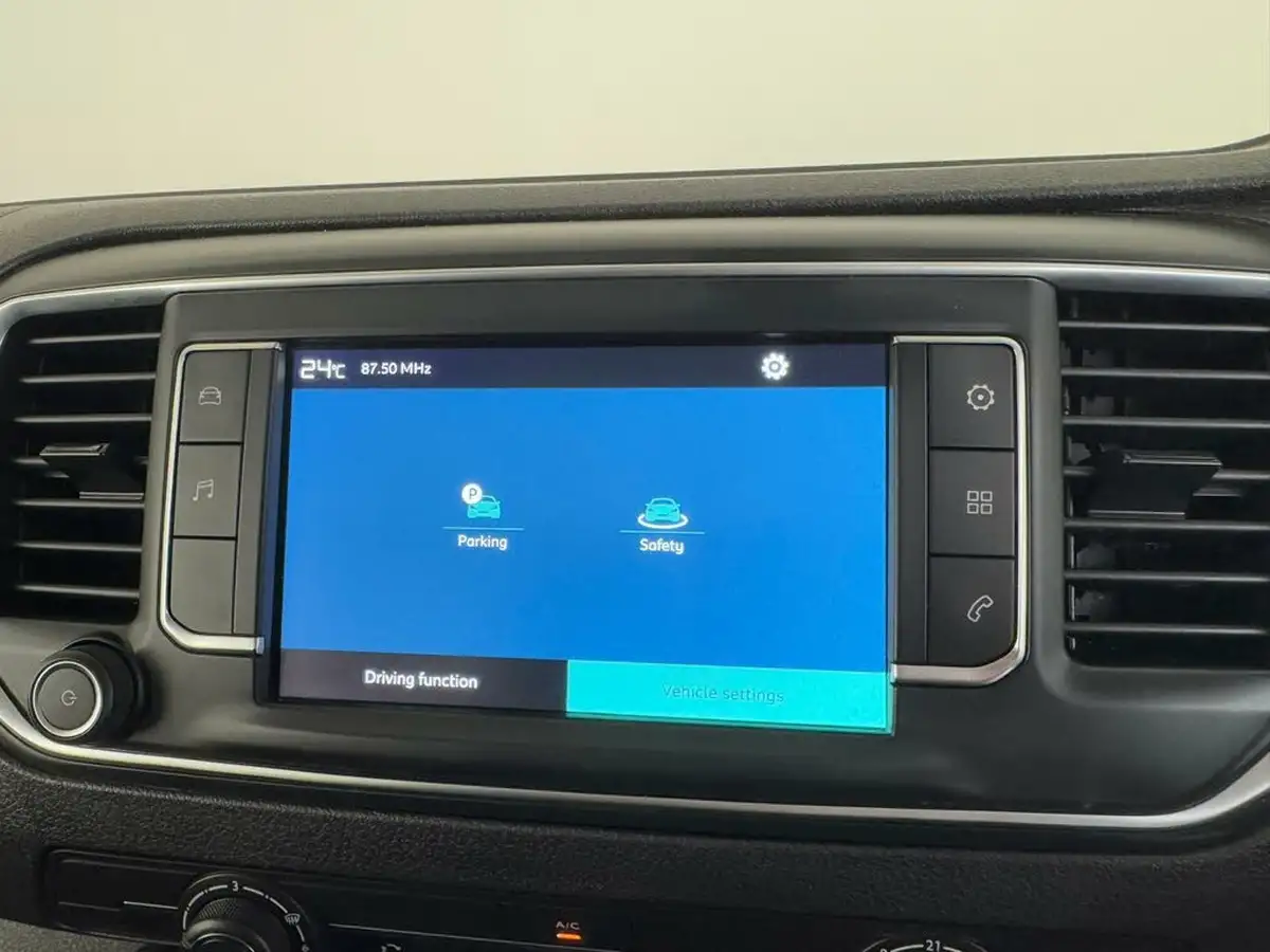 2023-citroen-spacetourer-e-business-edition-m-big-37
