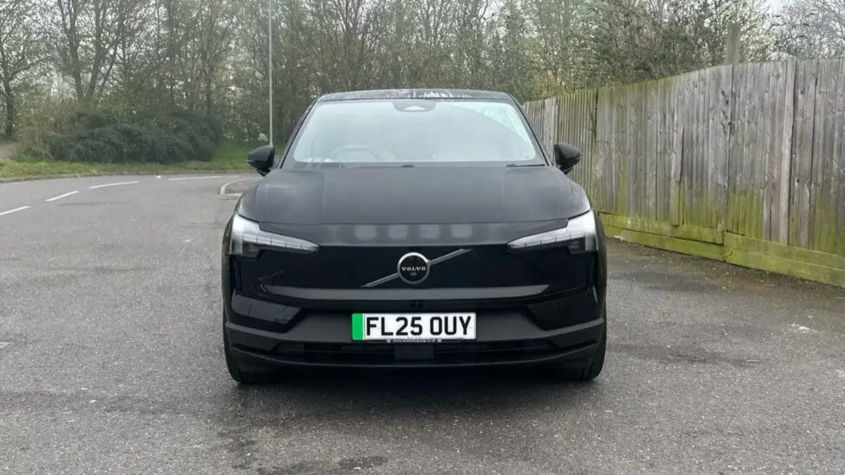 2025-volvo-ex30-e-single-motor-ultra-big-11