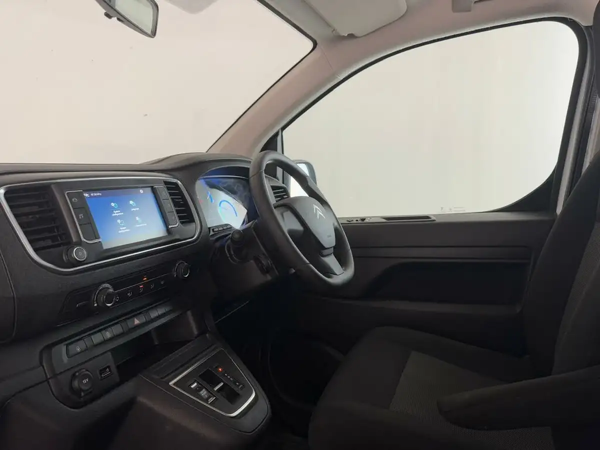 2023-citroen-spacetourer-e-business-edition-m-big-13