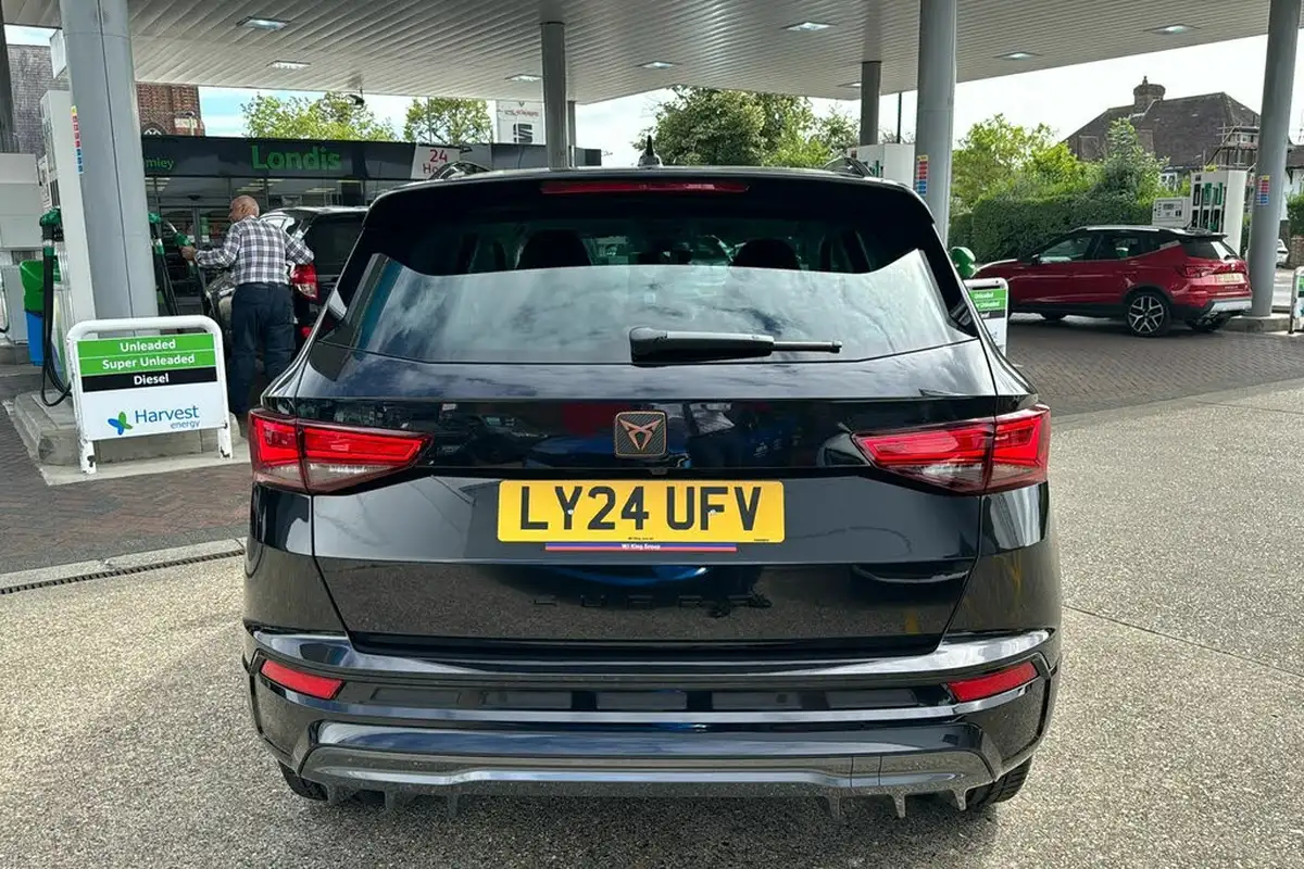 2024-cupra-ateca-15-ecotsi-v2-big-5