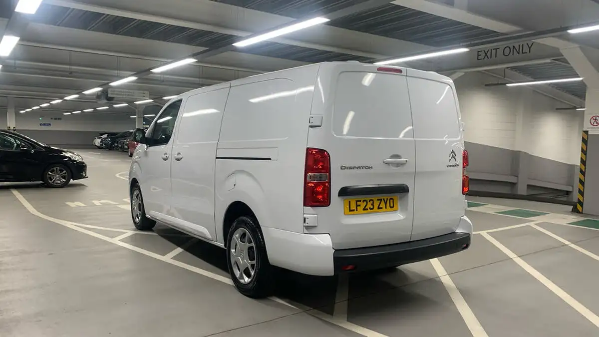 2023-citroen-dispatch-15bluehdi-driver-edition-xl-big-4