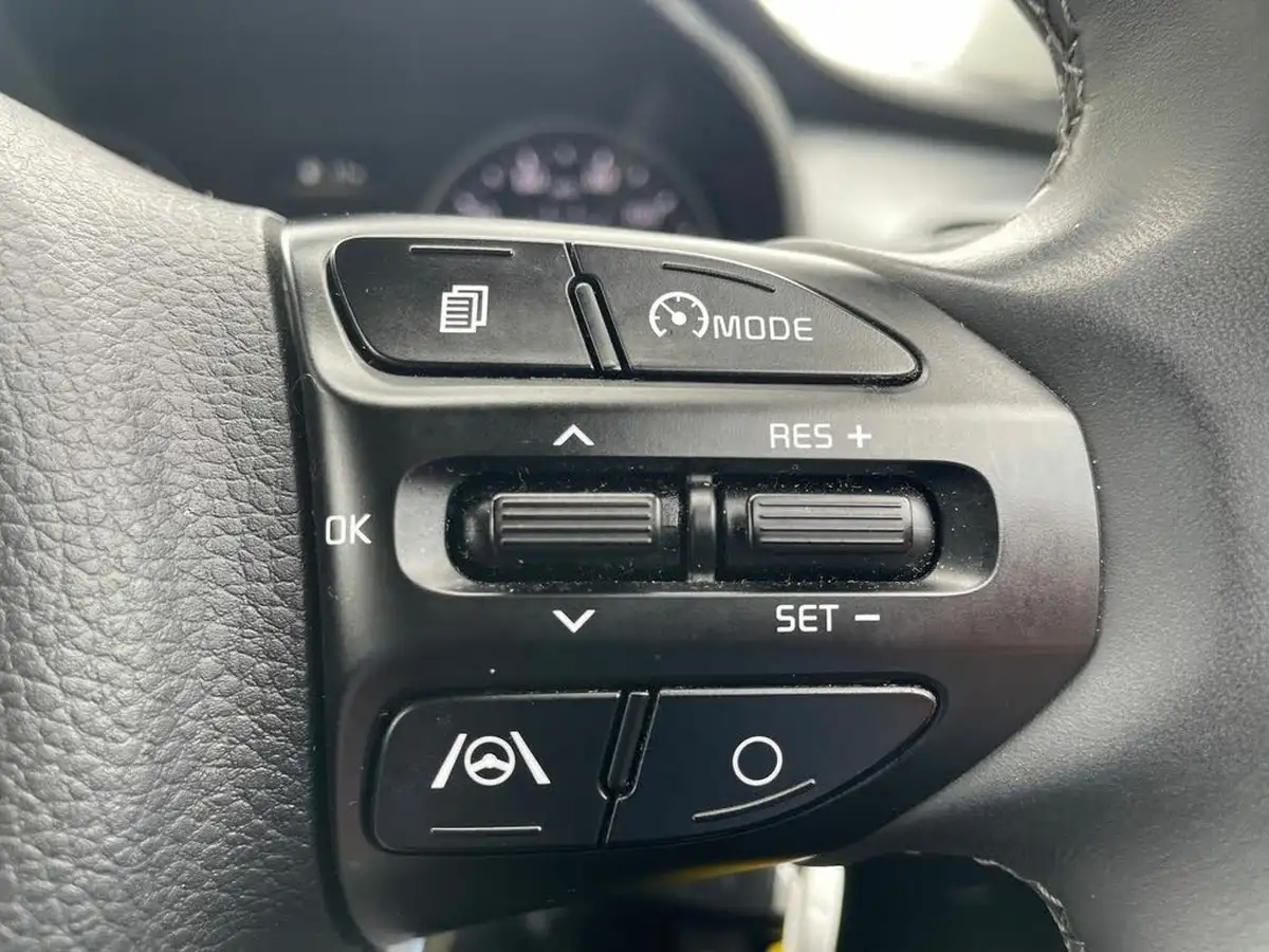 2022-kia-stonic-10-t-gdi-2-big-16