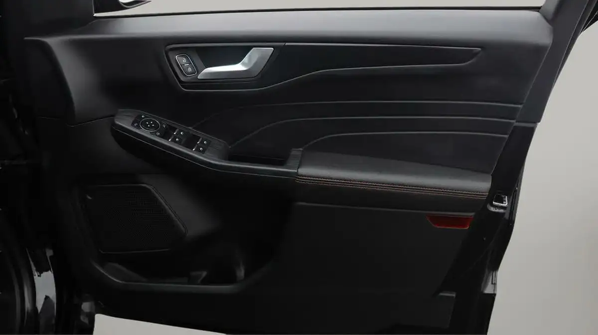 2022-ford-kuga-25t-st-line-x-edition-225ps-phev-big-14