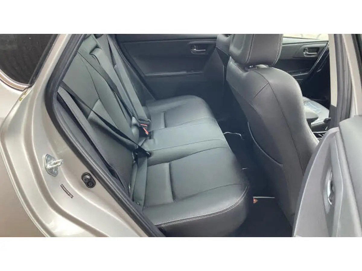 2018-toyota-auris-18-vvt-i-hsd-excel-hatchback-big-11