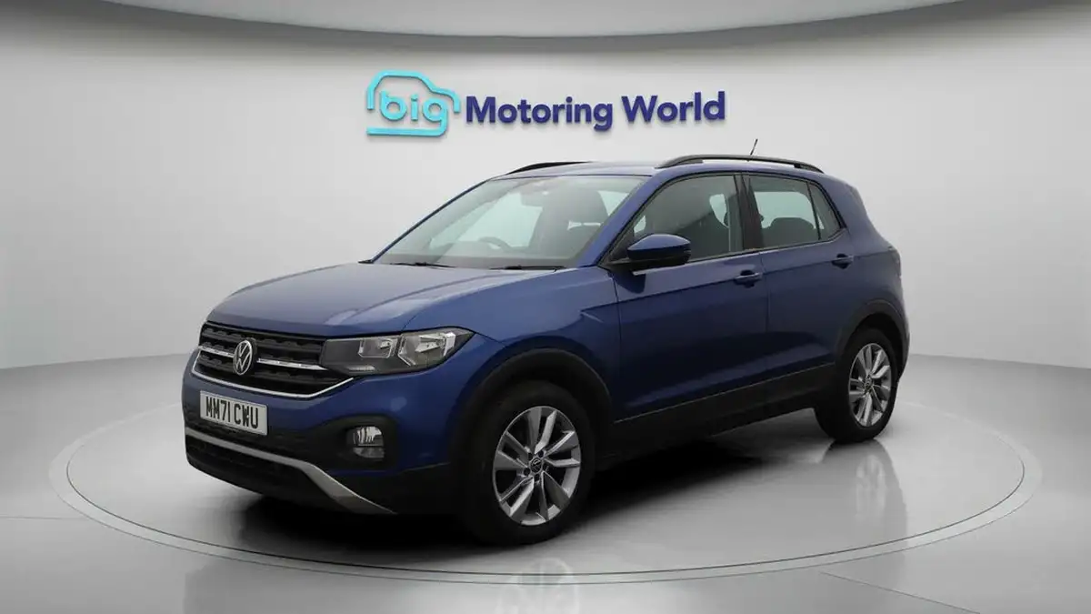 2021-volkswagen-t-cross-big-3