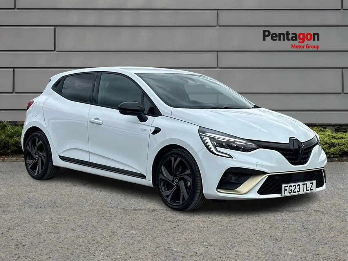 2023-renault-clio-16-engineered-big-0