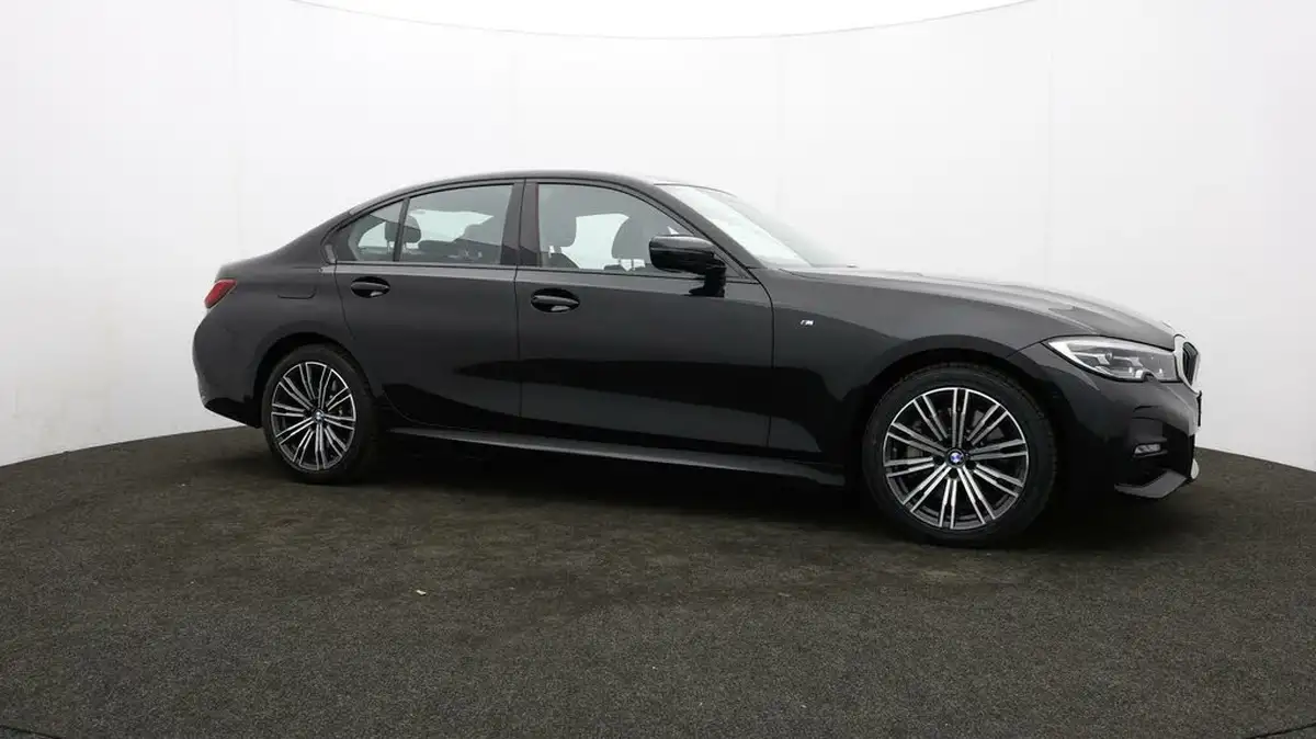 2019-bmw-3-series-20-330e-m-sport-plus-pack-big-36
