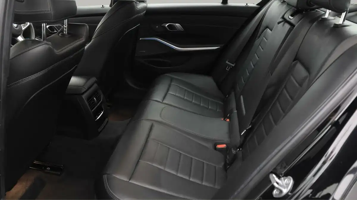 2019-bmw-3-series-20-330e-m-sport-plus-pack-big-15