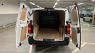 2023-peugeot-expert-20-bluehdi-professional-premium-long-1400-small-18
