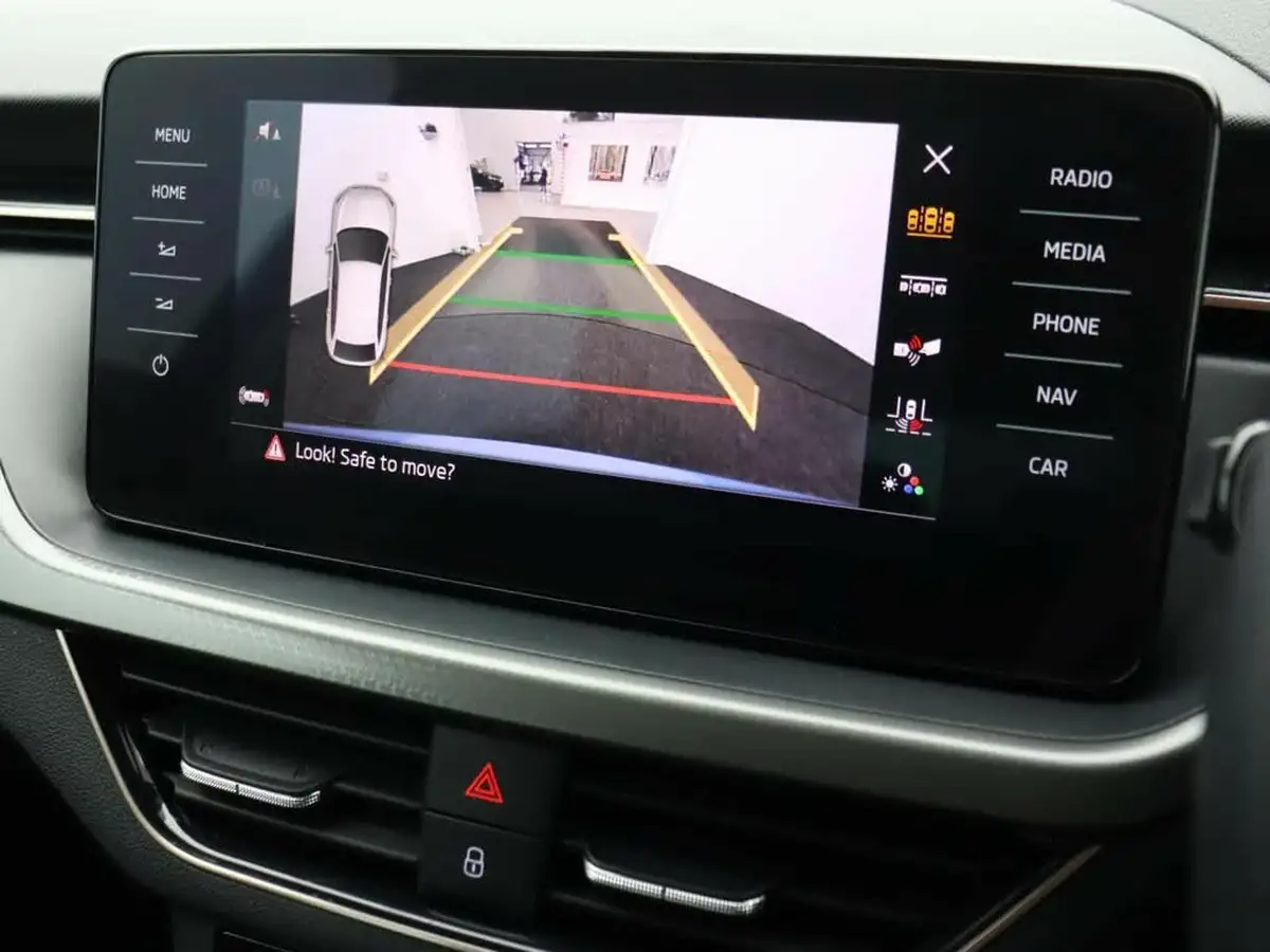 2023-skoda-scala-15-tsi-se-l-big-25