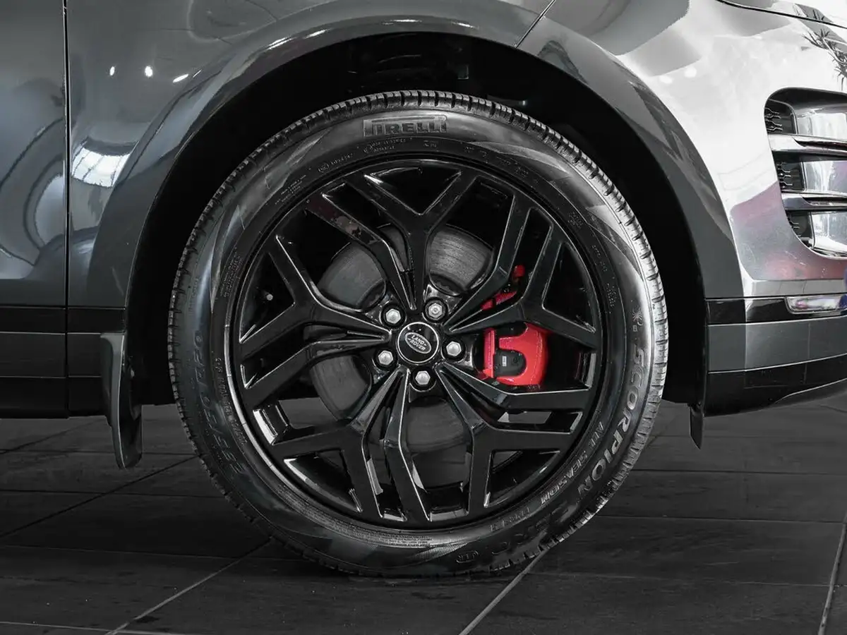 2023-land-rover-range-rover-evoque-15-p300e-autobiography-big-4