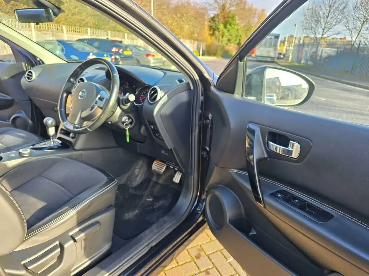 2013-nissan-qashqai2-20-360-4wd-cvt-big-5